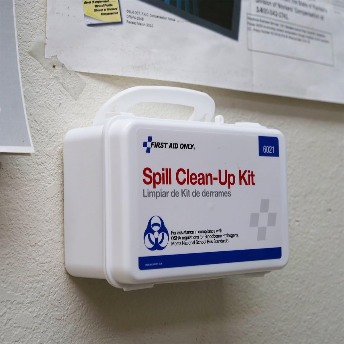 image:imageFirst Aid Only 6021 21Piece Body Fluid Clean Up Kit Commercial Cleaning Equipment for Spills in Weatherproof Plastic Case White